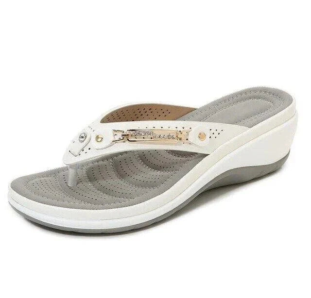 Hatty - mjukt vadderade flip-flop sandaler