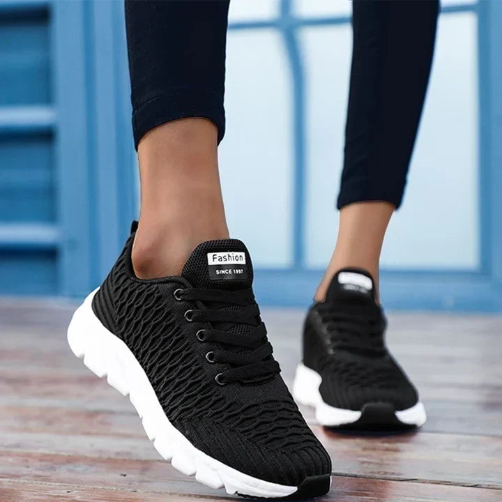 Dynamicrun stickade sneakers – flexibla och andas